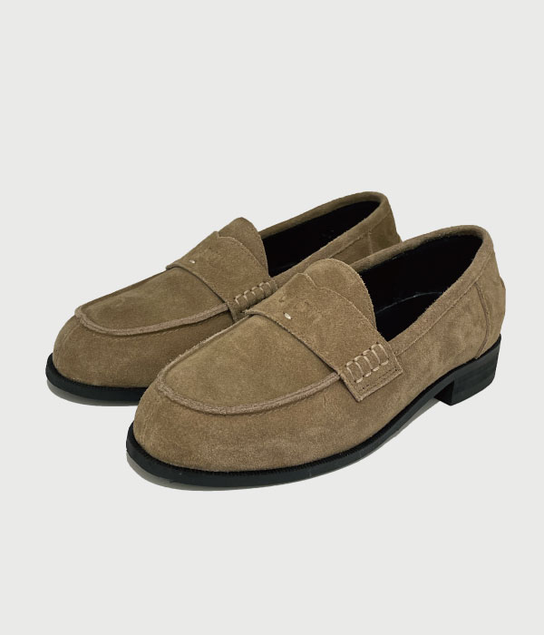 omn classic penny loafer [Beige]